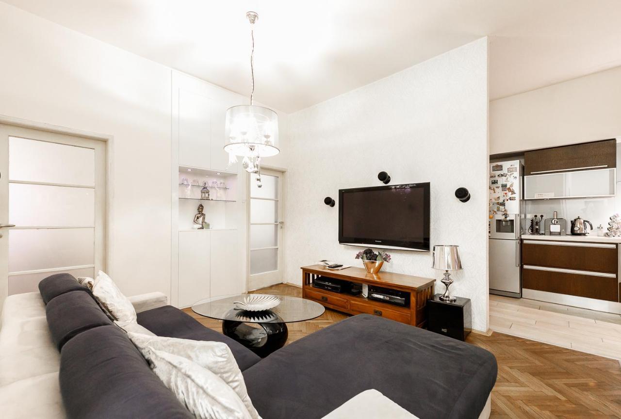 פראג Luxury Apartment Dlouha מראה חיצוני תמונה