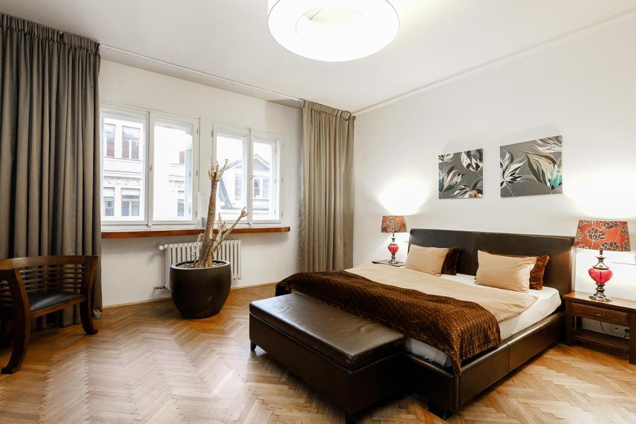 פראג Luxury Apartment Dlouha מראה חיצוני תמונה