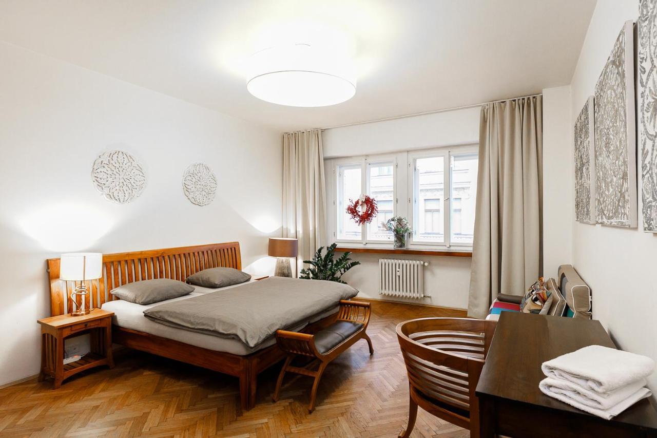 פראג Luxury Apartment Dlouha מראה חיצוני תמונה